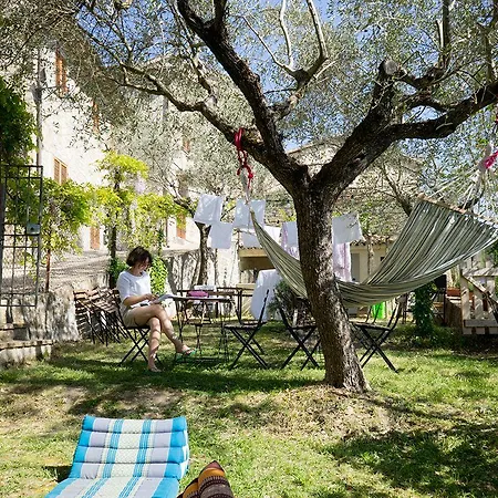 Assisi Hostel *