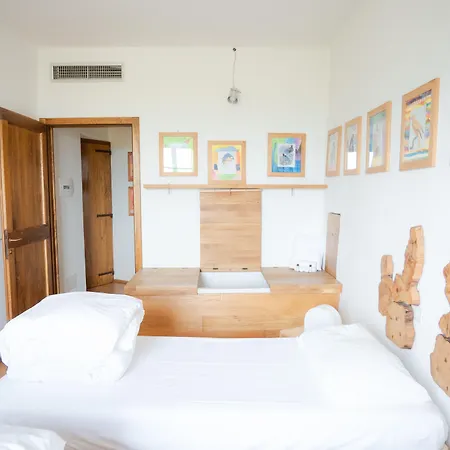 Assisi Hostel *
