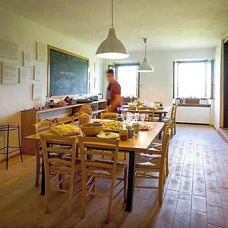 אכסניה Assisi בוואניה