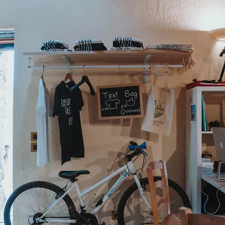 Assisi Hostel *